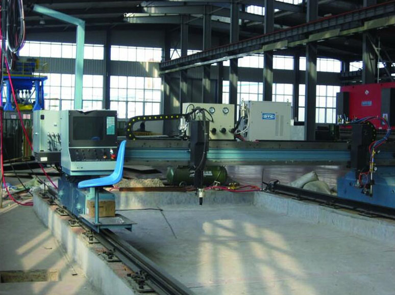 等離子數(shù)控切割機(jī)