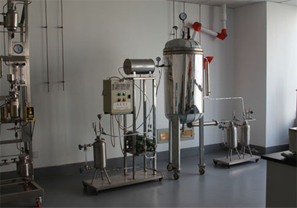 煙臺(tái)正太壓力容器 - 精餾塔設(shè)計(jì) - 制造及精餾工程總包